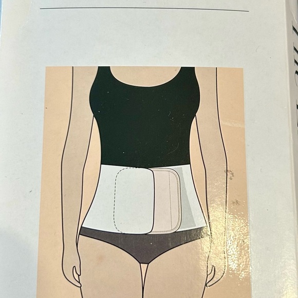 Belly Bandit with extender
Luxe Belly Wrap - Picture 2 of 7